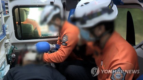 응급차 내부.<연합뉴스TV 제공>